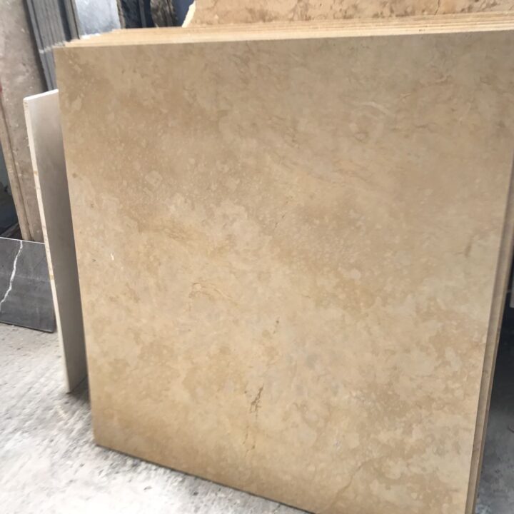 pierre naturel marbre crema atlas